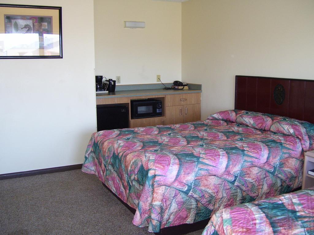 Sea Horse Ocean Front Lodging Линкън Сити Стая снимка