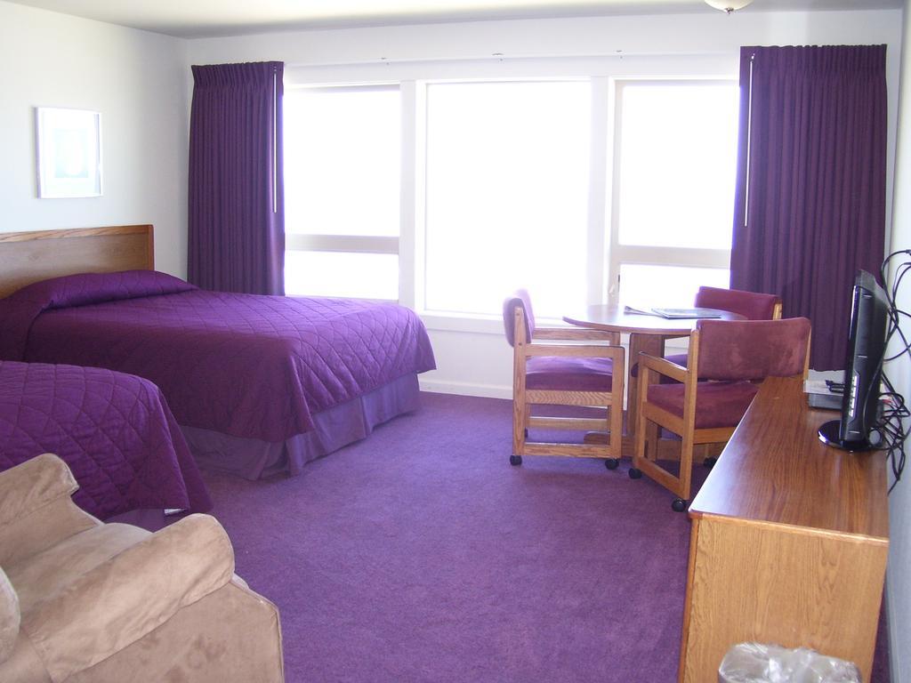 Sea Horse Ocean Front Lodging Линкън Сити Стая снимка