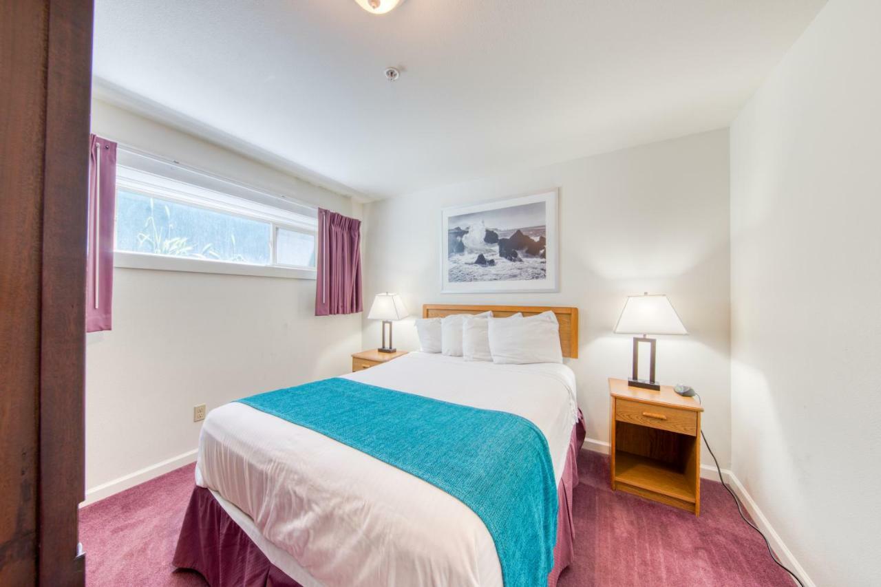 Sea Horse Ocean Front Lodging Линкън Сити Стая снимка